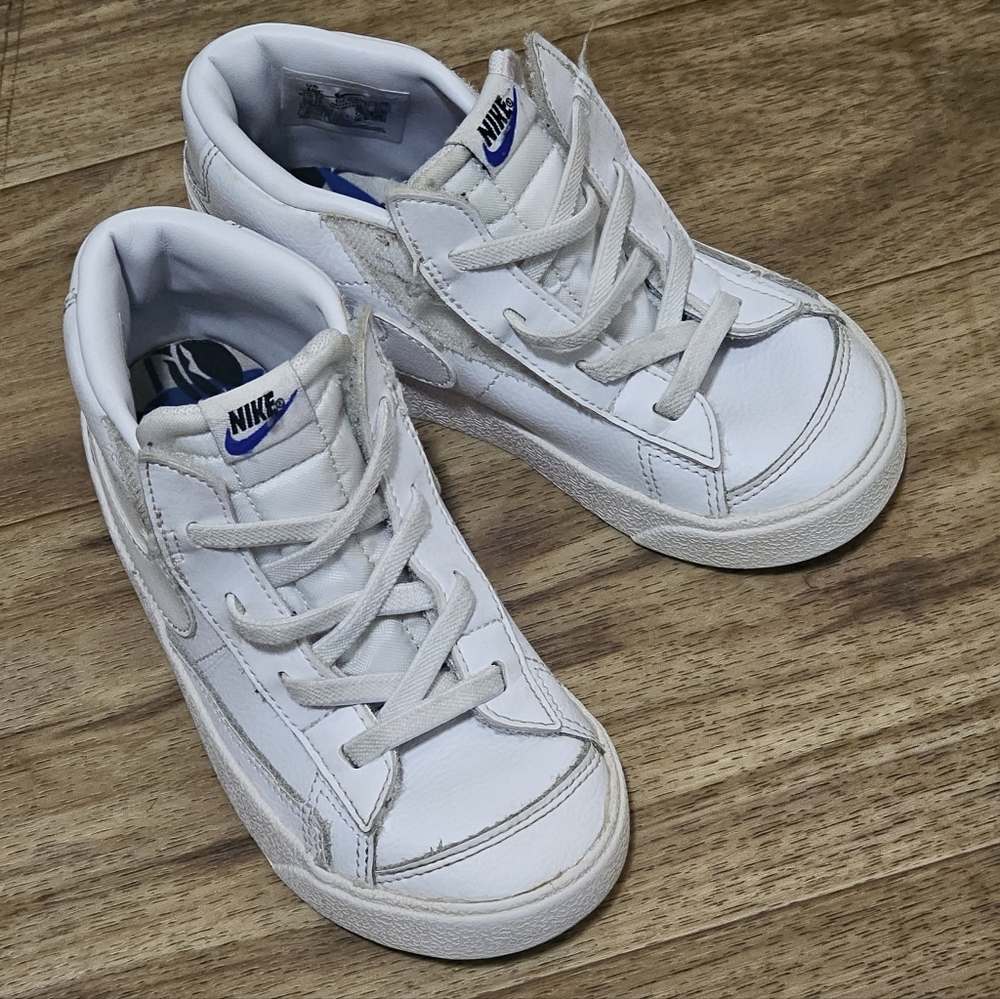 Little Boys Nike Shoes, Size 10C